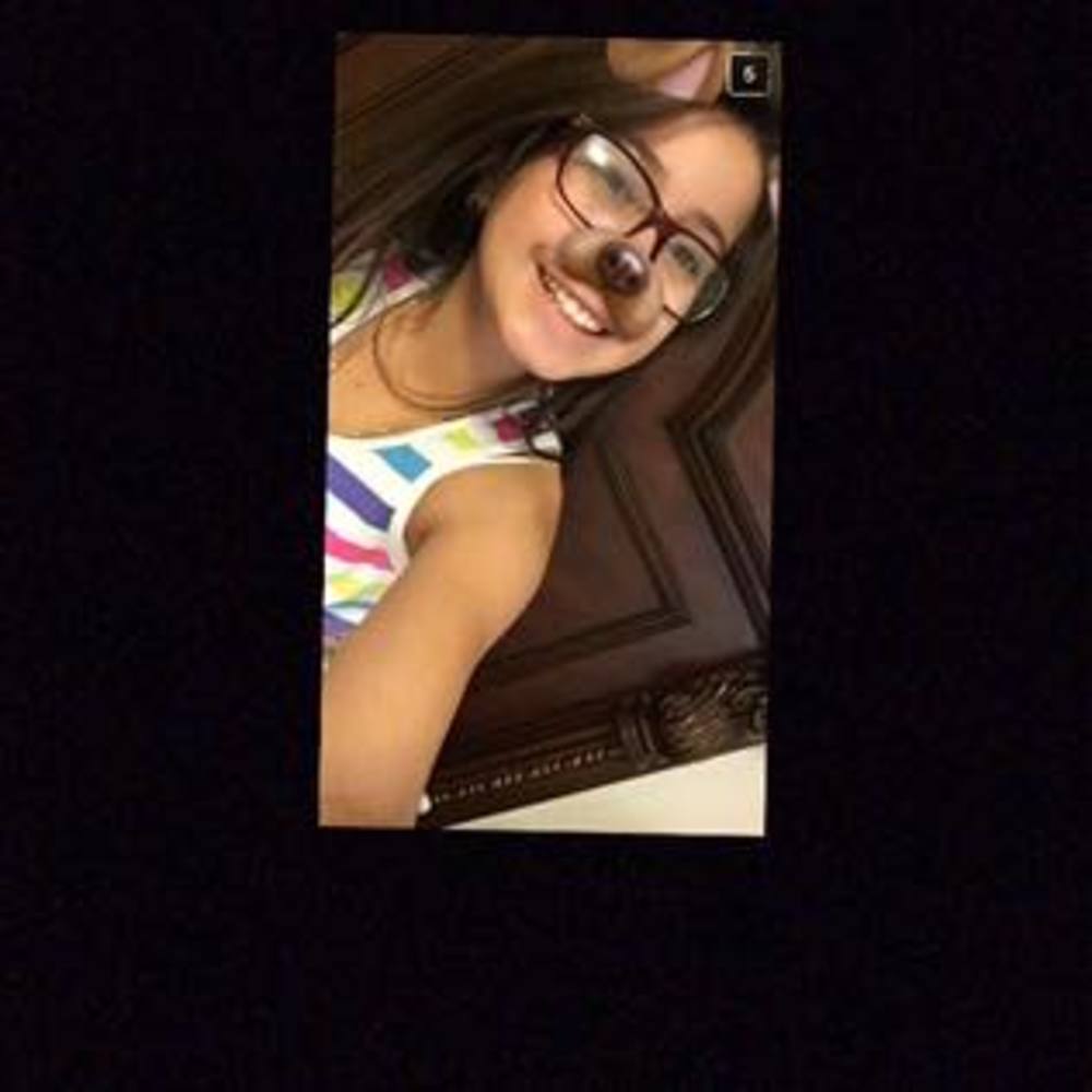 Meet your Posher, Adriana